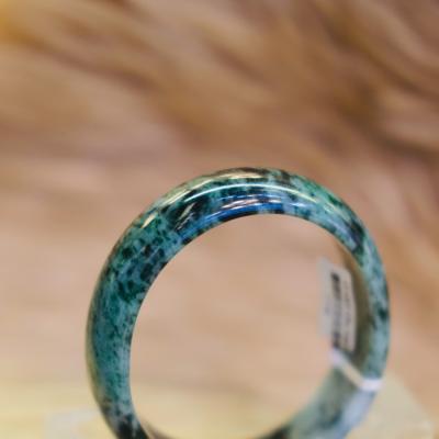 Vòng Tay Bản Trứng Ngọc Phỉ Thuý